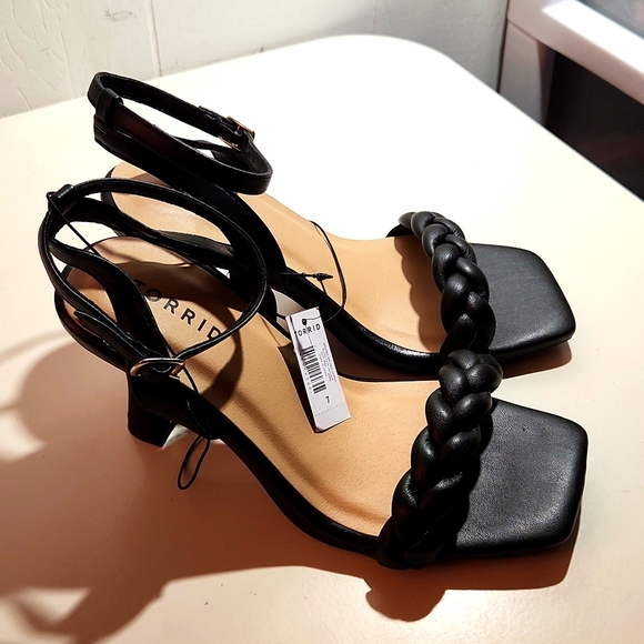❤️NWT VINTAGE TORRID SHOES BRAIDED 3.5" HEEL SANDALS - CUSHIONED - XX WIDE WIDTH - Picture 4 of 14